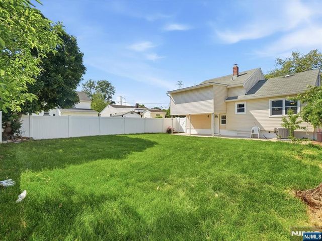27 Carolyn Road, Belleville, NJ 07109