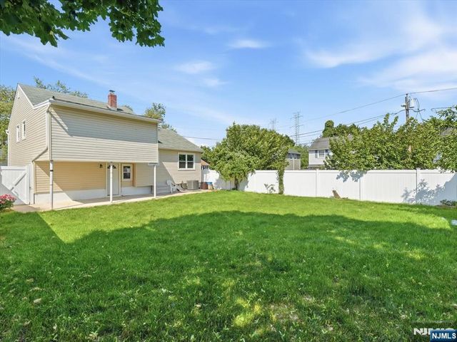 27 Carolyn Road, Belleville, NJ 07109