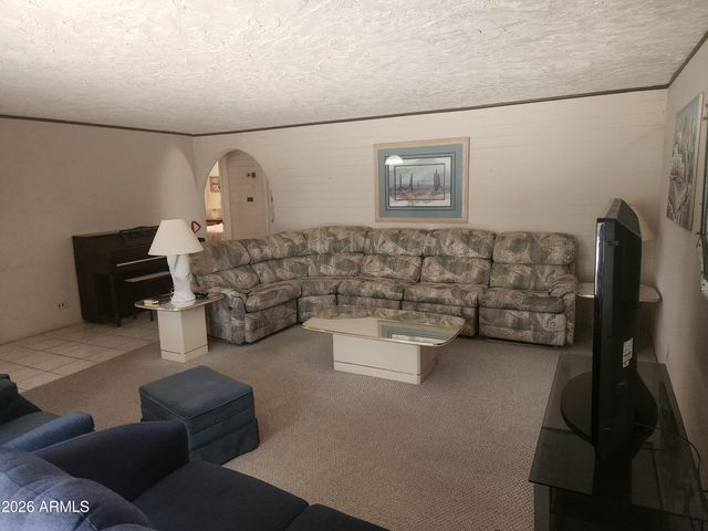 543 N IRONWOOD Drive, Apache Junction, AZ 85120