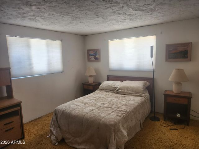 543 N IRONWOOD Drive, Apache Junction, AZ 85120