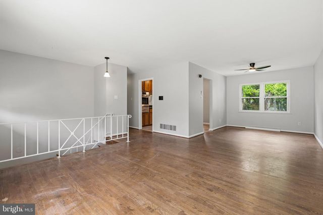 9644 GWYNNDALE DR, Clinton, MD 20735