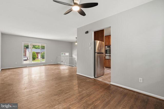 9644 GWYNNDALE DR, Clinton, MD 20735