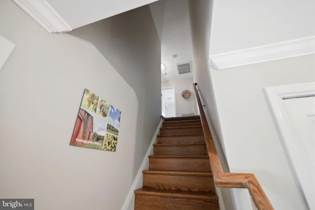 40817 BROWNS LN, Waterford, VA 20197