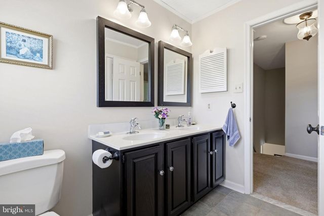 40817 BROWNS LN, Waterford, VA 20197