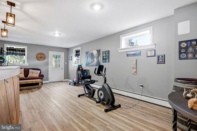 40817 BROWNS LN, Waterford, VA 20197