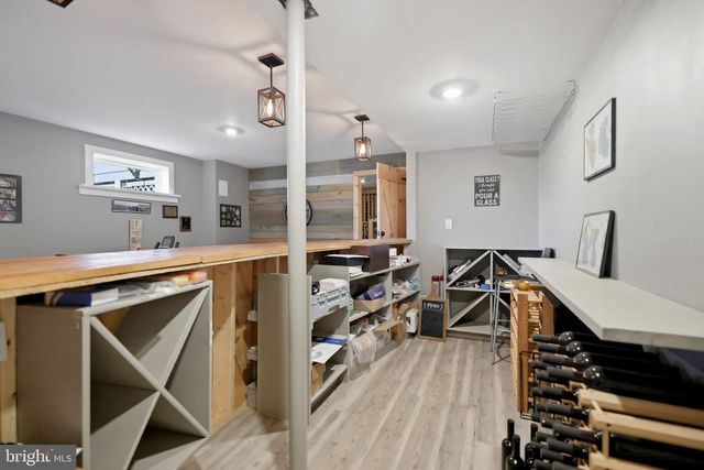 40817 BROWNS LN, Waterford, VA 20197