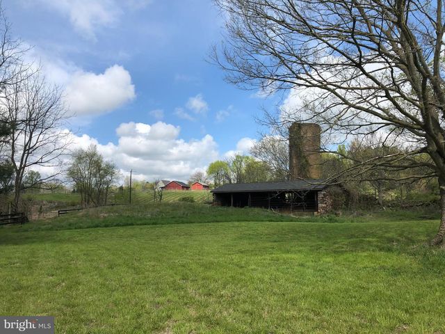 40817 BROWNS LN, Waterford, VA 20197