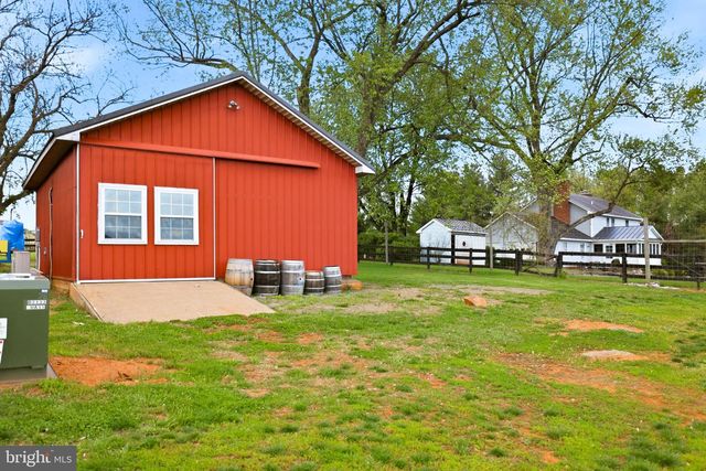 40817 BROWNS LN, Waterford, VA 20197