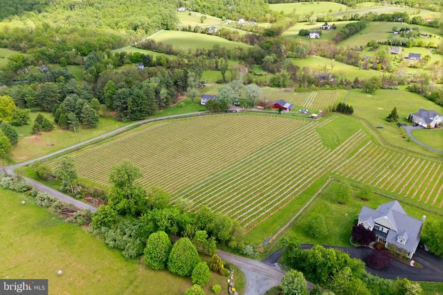 40817 BROWNS LN, Waterford, VA 20197