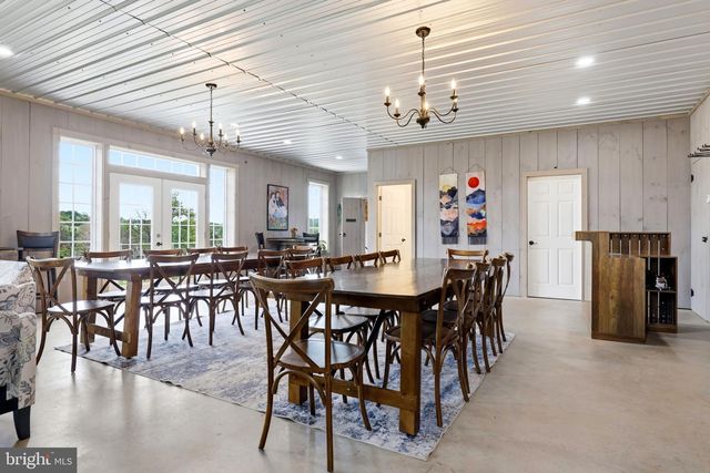 40817 BROWNS LN, Waterford, VA 20197