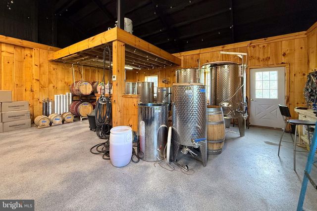 40817 BROWNS LN, Waterford, VA 20197