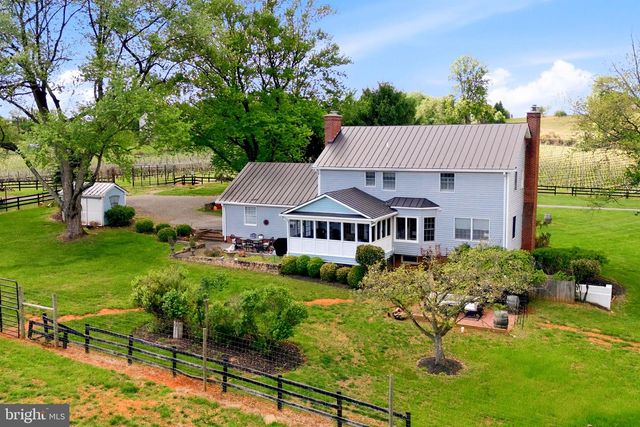 40817 BROWNS LN, Waterford, VA 20197