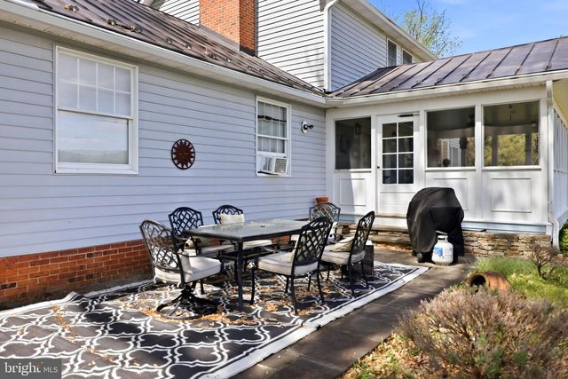 40817 BROWNS LN, Waterford, VA 20197