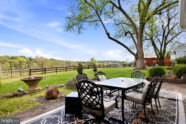 40817 BROWNS LN, Waterford, VA 20197
