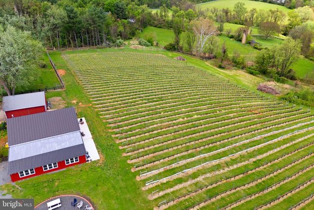 40817 BROWNS LN, Waterford, VA 20197