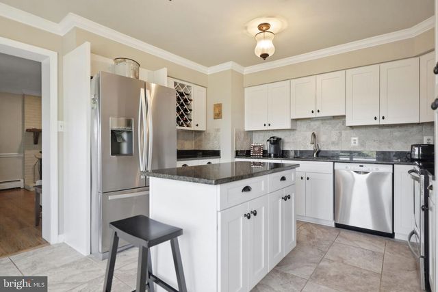 40817 BROWNS LN, Waterford, VA 20197