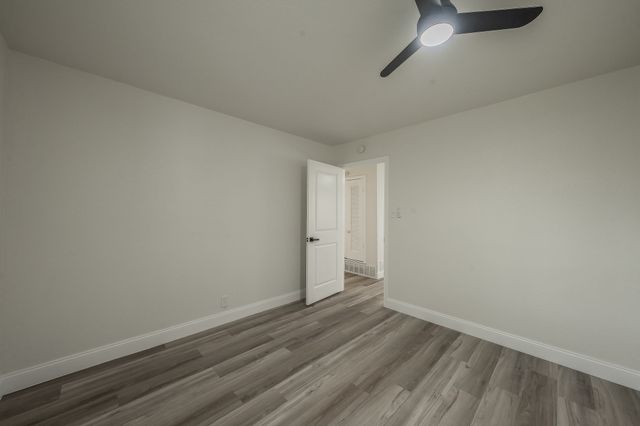 828 Glenda Drive, Bedford, TX 76022