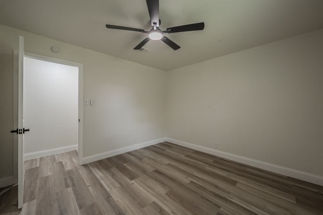 828 Glenda Drive, Bedford, TX 76022