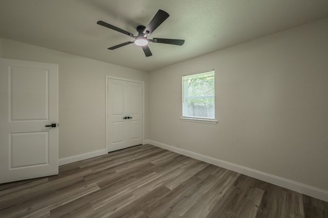 828 Glenda Drive, Bedford, TX 76022