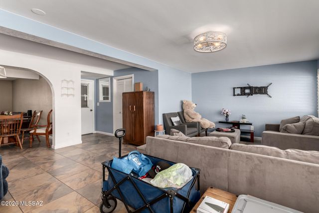 17 E Santa Belia, Green Valley, AZ 85614