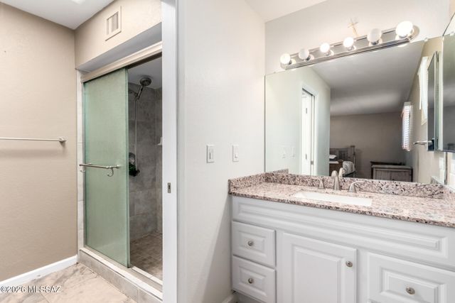 17 E Santa Belia, Green Valley, AZ 85614