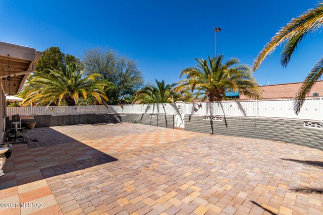 17 E Santa Belia, Green Valley, AZ 85614