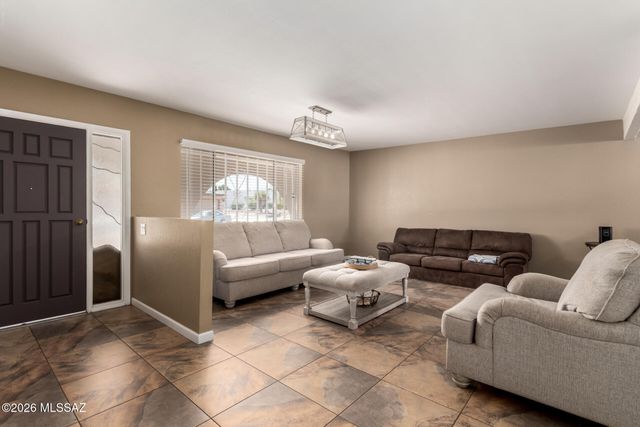 17 E Santa Belia, Green Valley, AZ 85614