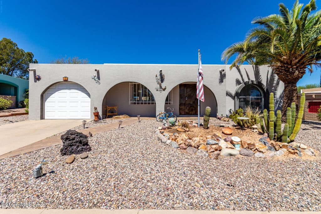 17 E Santa Belia, Green Valley, AZ 85614
