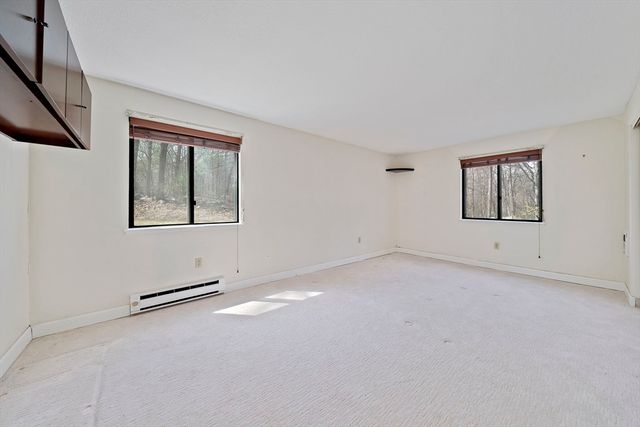 15 Village Rock Ln 2, Natick, MA 01760