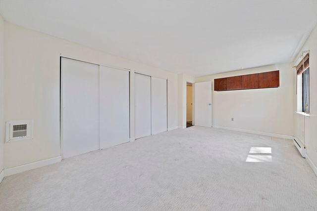 15 Village Rock Ln 2, Natick, MA 01760