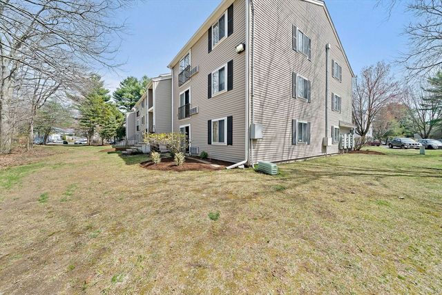 15 Village Rock Ln 2, Natick, MA 01760