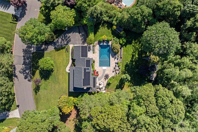 32 Soundview Drive, Shoreham, NY 11786