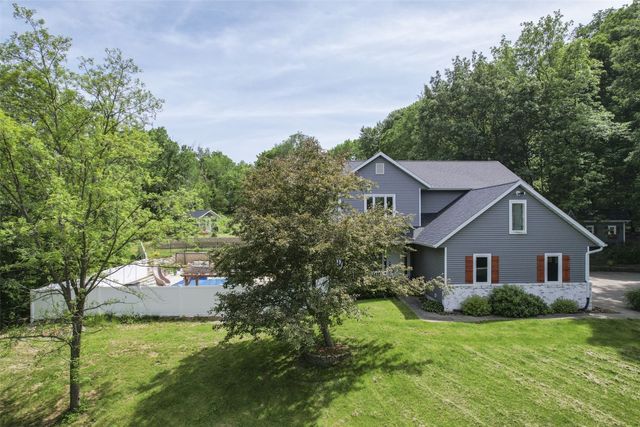 1432 Hickory Hollow Road NE, Solon, IA 52333