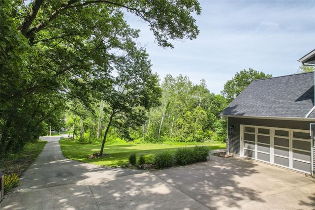 1432 Hickory Hollow Road NE, Solon, IA 52333