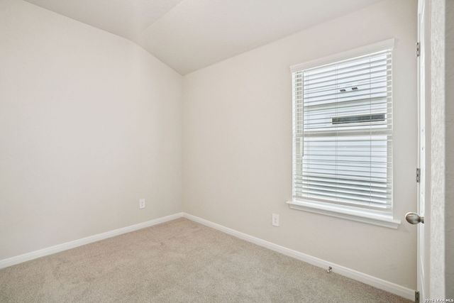 114 Barton Point, Cibolo, TX 78108