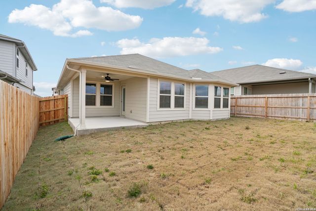 114 Barton Point, Cibolo, TX 78108