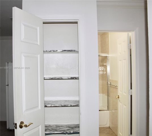 300 SW 8th St 302, Fort Lauderdale, FL 33315