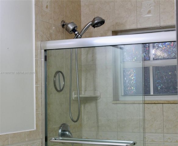 300 SW 8th St 302, Fort Lauderdale, FL 33315