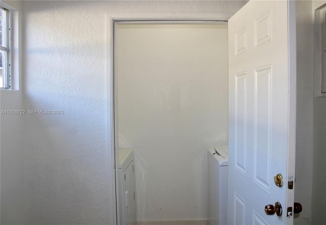 300 SW 8th St 302, Fort Lauderdale, FL 33315