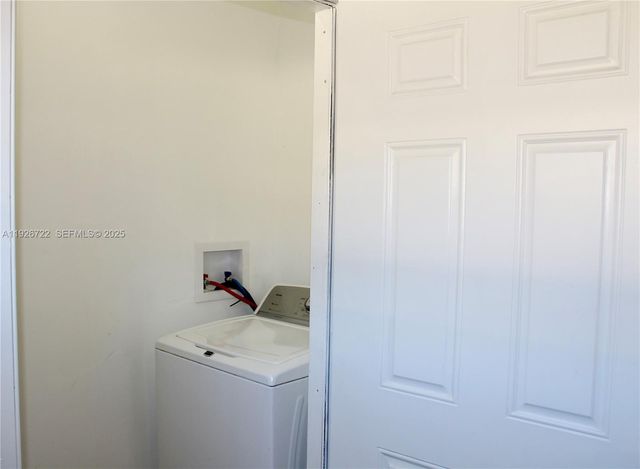 300 SW 8th St 302, Fort Lauderdale, FL 33315