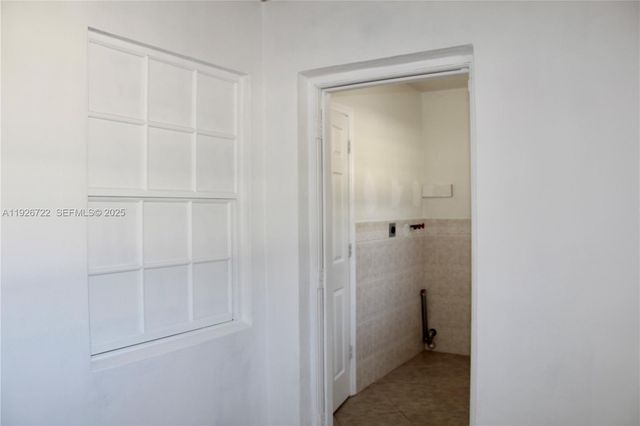 300 SW 8th St 302, Fort Lauderdale, FL 33315