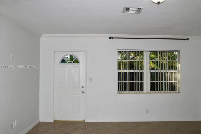 300 SW 8th St 302, Fort Lauderdale, FL 33315