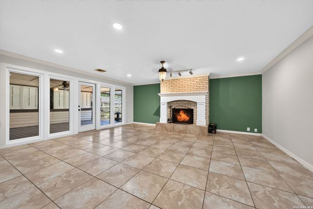 3626 SUGARHILL DR, San Antonio, TX 78230