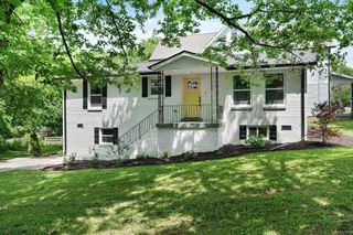 1725 Roger Ave A, Nashville, TN 37207