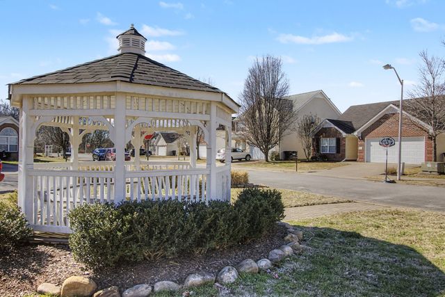 825 Kaylee Cir, Murfreesboro, TN 37128