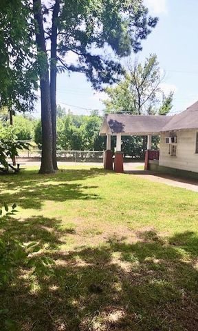 3544 FORREST AVE, Memphis, TN 38122