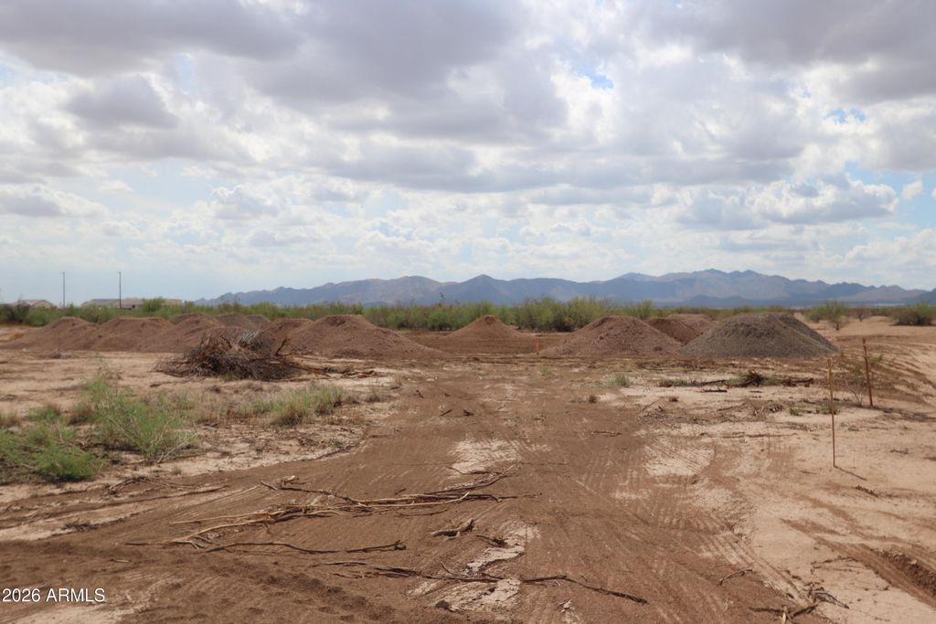 25749 W Oberlin Way, Wittmann, AZ 85361 — photo 4