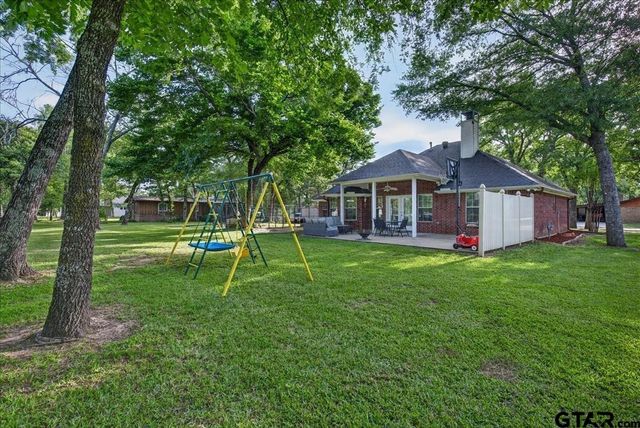 4 Huckleberry Lane, Star Harbor, TX 75148