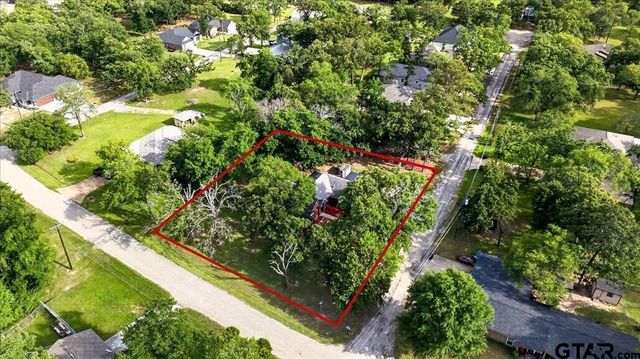 4 Huckleberry Lane, Star Harbor, TX 75148