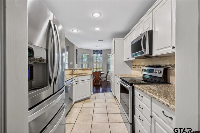 4 Huckleberry Lane, Star Harbor, TX 75148